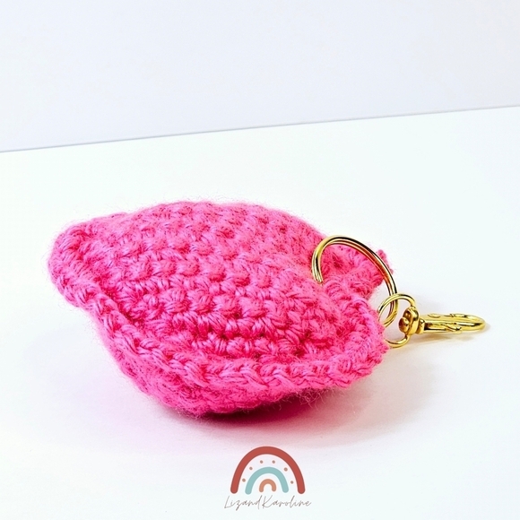 New! Handmade Crochet Vibrant Hot Pink Heart Keychain Bag Charm - Picture 4 of 9